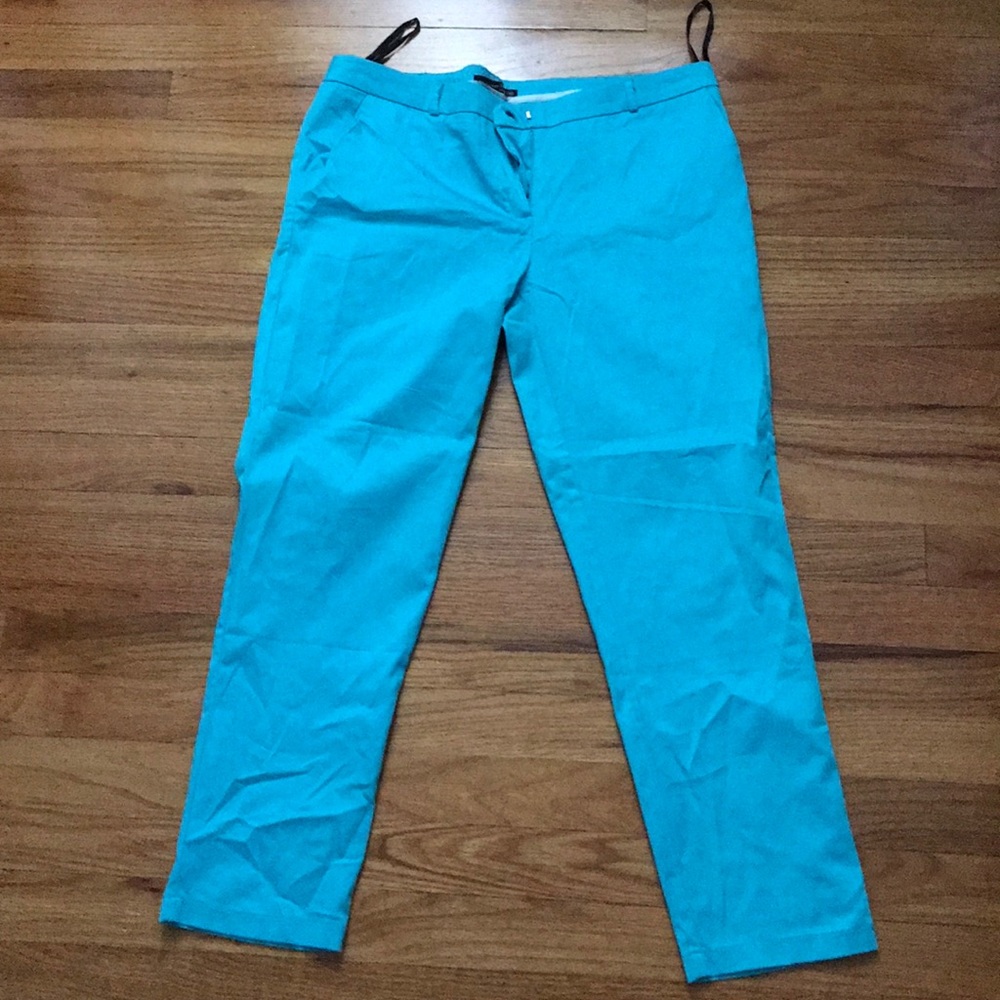 Turquoise size six cropped pants